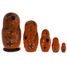 Load image into Gallery viewer, 5 Pieces Bear Family  Wooden Nesting Dolls