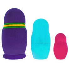 Load image into Gallery viewer, Set of 3 Penguin Family Wooden Nesting Dolls