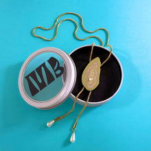 Load image into Gallery viewer, Oyster Bolo