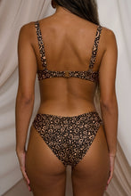 Load image into Gallery viewer, Sting Ray Isla Top