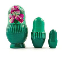 Load image into Gallery viewer, Set of 3 Deep Green Dress Wooden  Nesting Dolls 3.5 Inches
