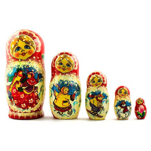 Load image into Gallery viewer, Set of 5 Dancing Couple in Winter Village Nesting Dolls 6.5 Inches
