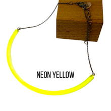 Load image into Gallery viewer, Frosted Bar Necklace *