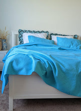 Load image into Gallery viewer, DaDa Bedding Gentle Wave Turquoise Teal Blue Lagoon Lightweight Quilted Bedspread Set (LH3000)