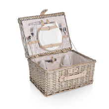Load image into Gallery viewer, Classic Picnic Basket for 2
