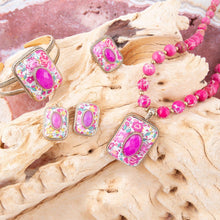 Load image into Gallery viewer, Pink Agate Stacked Stone Floral Pendant Necklace