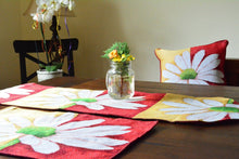 Load image into Gallery viewer, Tache Daisy Loves Me Not Floral Red &amp; Yellow Tapestry Placemat Set (9046)