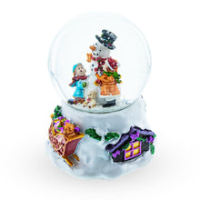 Load image into Gallery viewer, Snowman Embrace Musical Water Snow Globe