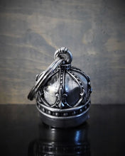 Load image into Gallery viewer, BB-75 King Skull Diamond Bell