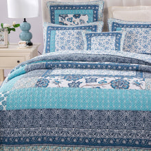 Load image into Gallery viewer, Tache cotton Floral Patchwork Blue Elegance Bedspread Coverlet Quilt Set (JHW-657)