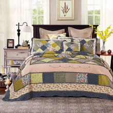 Load image into Gallery viewer, Tache Spring Shower Olive Green Navy Blue Floral Scalloped Cotton Patchwork Quilt Set (DXJ10077)