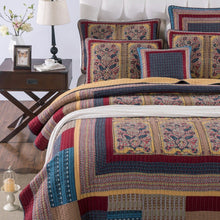 Load image into Gallery viewer, Tache Vineyard Cottage Floral Lightweight Patchwork Bedspread Quilt Set (JHW-827)