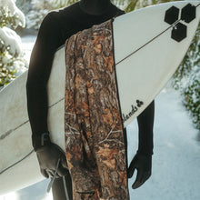 Load image into Gallery viewer, Realtree Performance Quick-Dry Travel Towel