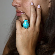 Load image into Gallery viewer, Refined Blue Turquoise Golden Statement Ring