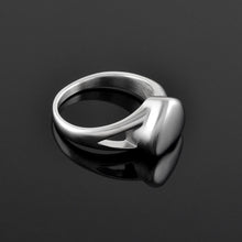 Load image into Gallery viewer, Heart Shaped Cremation Urn Ring