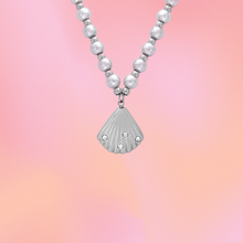 Load image into Gallery viewer, Pearl Sparkly Shell Titanium Necklace