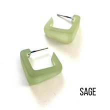 Load image into Gallery viewer, Bermuda Hoop Earrings