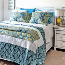 Load image into Gallery viewer, Tache Damask Ornate Baroque Teal Turquoise Blue Green Scalloped Quilt Set (SD-3300)