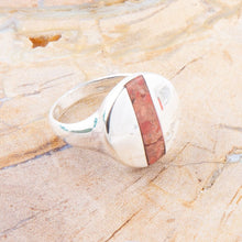 Load image into Gallery viewer, Signet Orange Sponge Coral and Sterling Silver Circle Ring