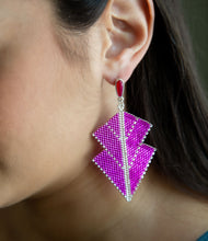 Load image into Gallery viewer, Straight To The Point Seed Bead Earrings