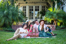 Load image into Gallery viewer, Kansas Handwoven Wood Picnic Basket