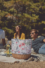Load image into Gallery viewer, Promenade Picnic Basket