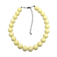 Load image into Gallery viewer, Soft Yellow Crackle Marco Necklace